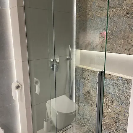 شقة A Moze Morze ! *